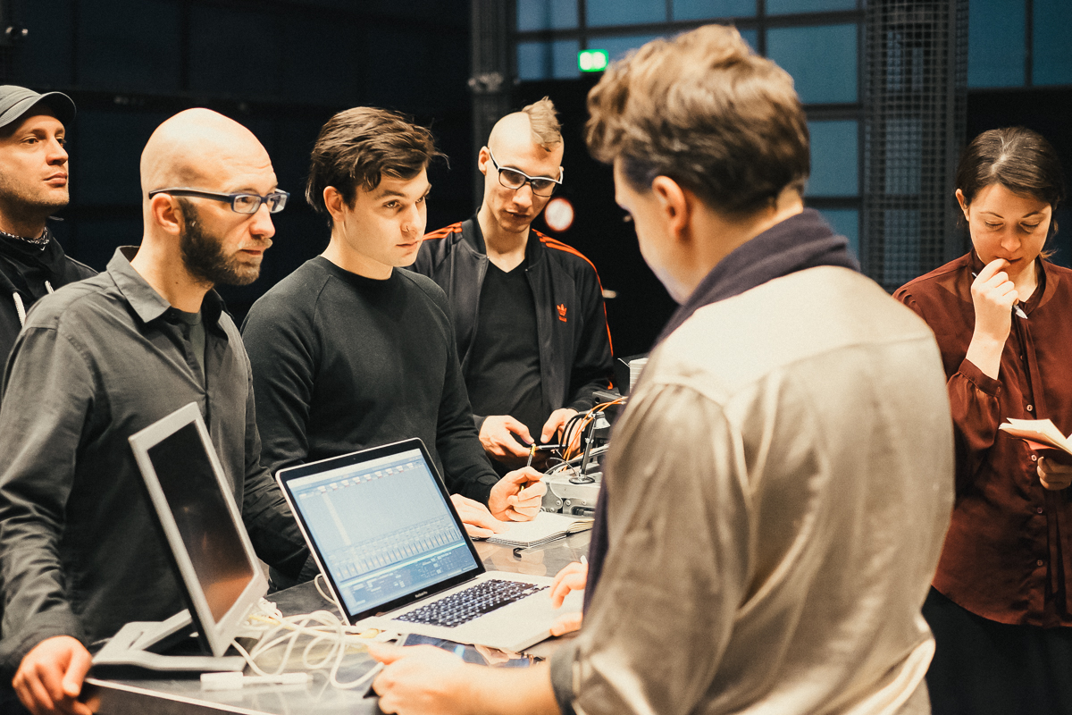 Copia-de-harald_voelkl_zkm_20160212_4d_workshop-6